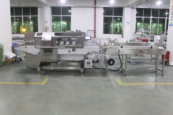 50 PPMs Kasten-Bewegungs-Fluss-Verpackung, Taschen-Längen-Gemüseverpackungsmaschine-Unterfolie 9kw 50mm